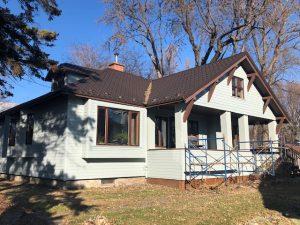 Residential siding Pointe Claire - Cedar after