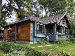 Residential siding Pointe Claire - Cedar before